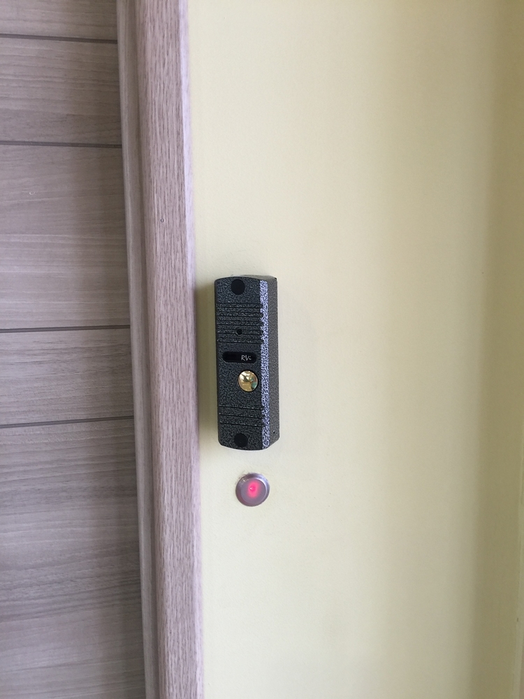 Монтаж и установка домофона в квартире или коттедже, Минск